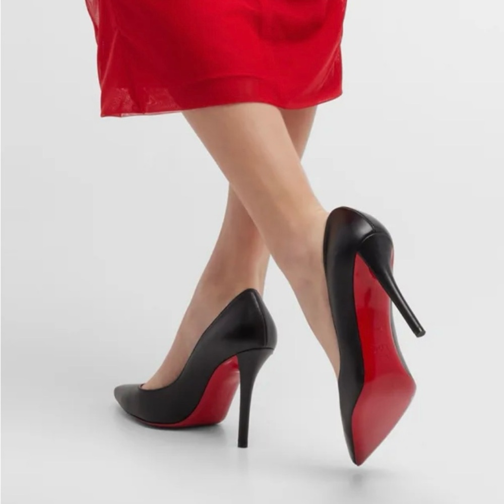 Authentic Christian Louboutin Classic Black Pumps with Iconic Red Sole - Picture 6 of 8
